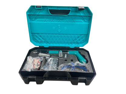 PISTOLA REMACHADORA CON CLAVOS